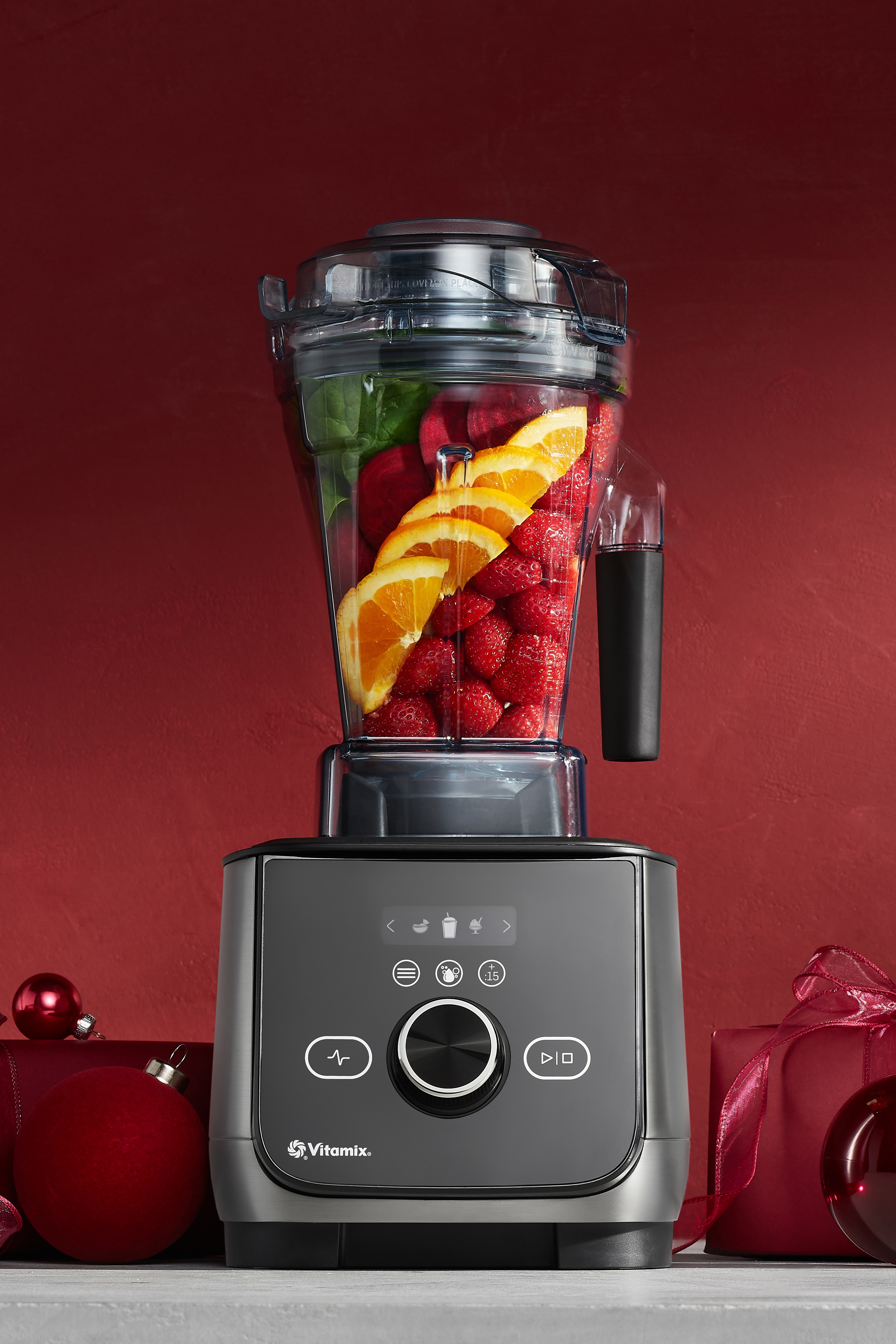 Blender with full container