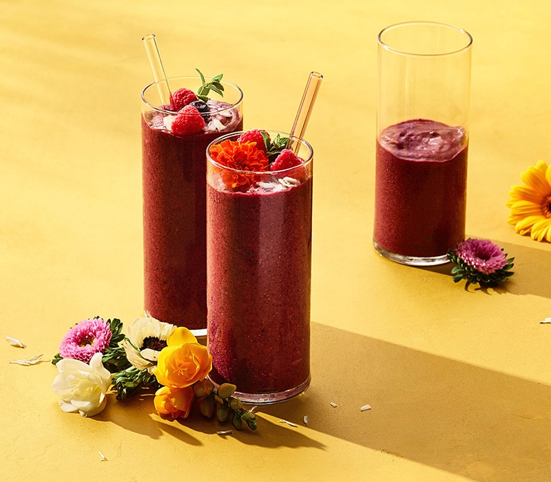 https://www.vitamix.com/content/dam/vitamix/home/national-smoothie-day/Smoothie_Of_The_Year_800x700.jpg