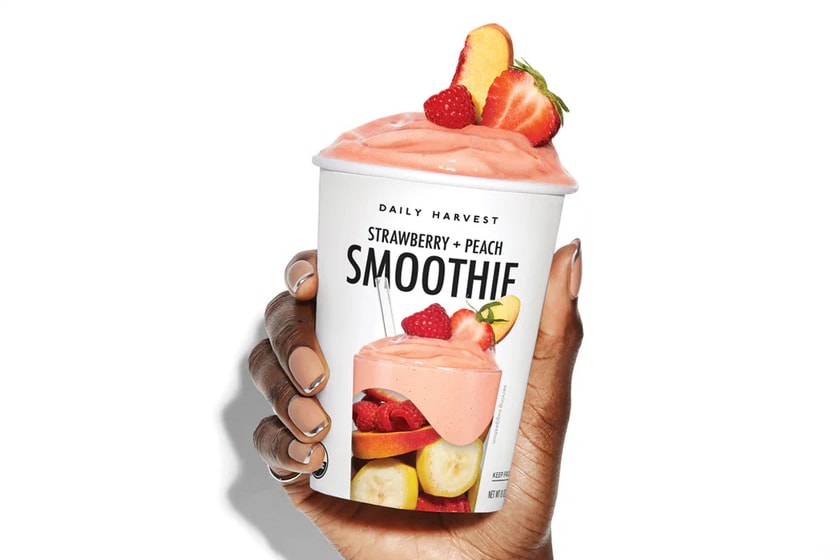 Strawberry Peach Smoothie in Cup