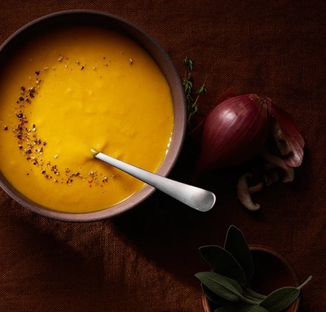 https://www.vitamix.com/content/dam/vitamix/migration/media/other/images/c/Coconut-Red-Curry-Squash-Soup.jpg