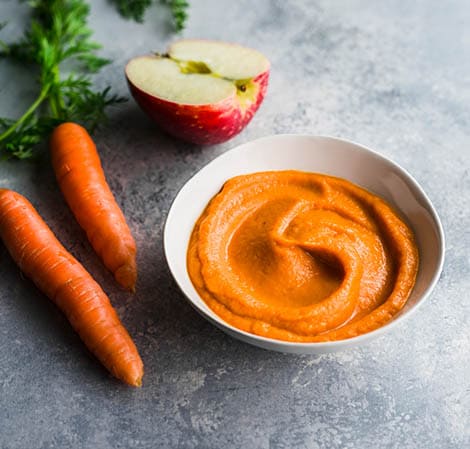 Receta de comida para bebés de zanahoria y manzana con jengibre